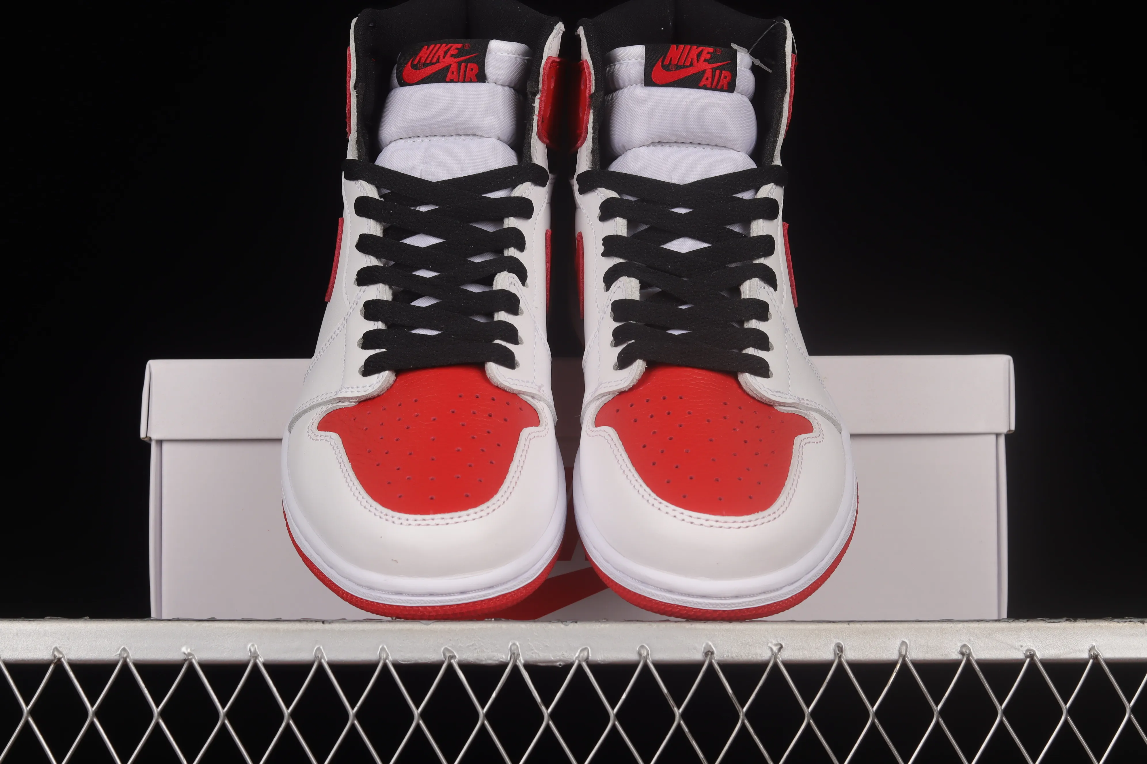 All categories Air Jordan Jordan series basketball shoes Air Jordan 1 High Air Jordan 1 High OG AJ1 Joe 1 white and red retro high-top cultural basketball shoes 555088-161